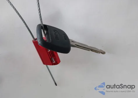 2011 Toyota Sienna Base V6 z USA, uszkodzony, nr VIN 5TDZK3DC5BS158065